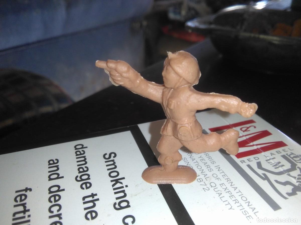 Figuras de goma y PVC: MONTAPLEX - Foto 1