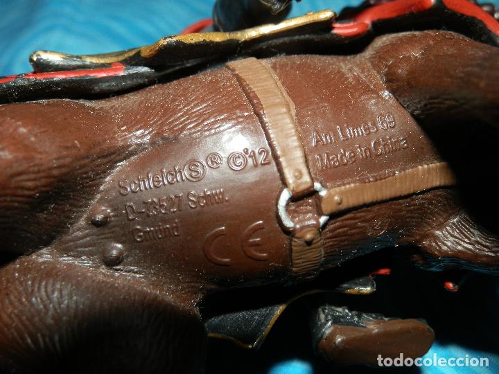 Figuras de goma y PVC: SCHLEICH CABALLERO MEDIEVAL CON CABALLO 2012 - Foto 6
