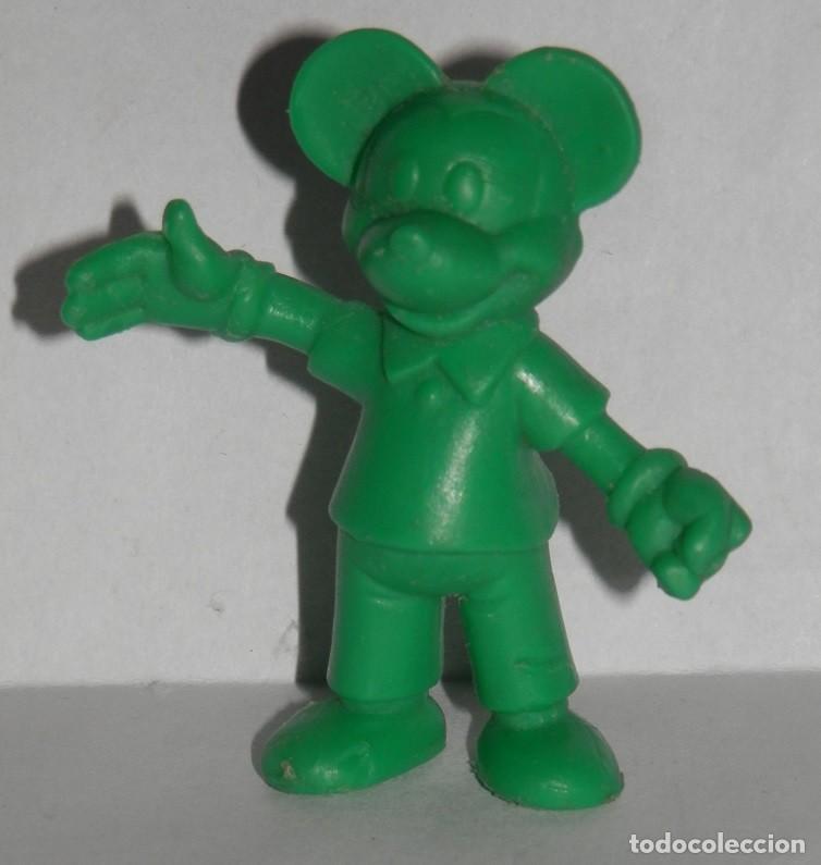 PEQUE&Ntilde;A FIGURA MONOCROMATICA