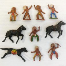 Figuras de Goma y PVC: LOTE DE 10 FIGURAS DE INDIOS Y CABALLOS REAMSA.