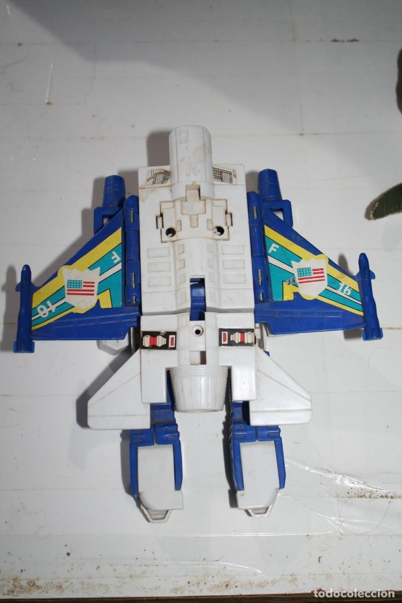 Figuras de goma y PVC: MU&Ntilde;ECA mu&ntilde;eco figura robot transformers - Foto 4