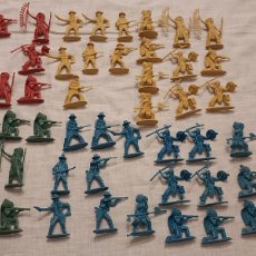Figuras de Goma y PVC: 63 FIGURAS INDIOS Y VAQUEROS EN 4 COLORES