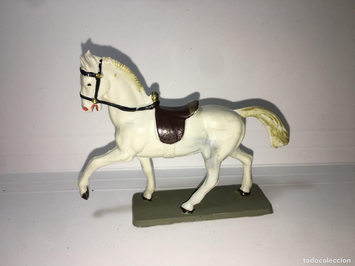 Figuras de goma y PVC: CABALLO DE STARLUX - Foto 1