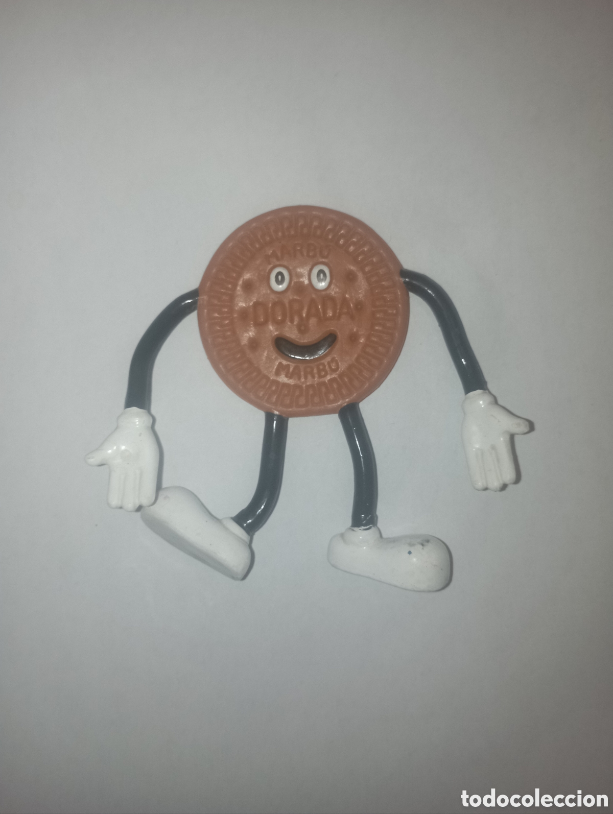 Figuras de Goma y PVC: GALLETA DORADA FIGURA DE PVC PROMOCIONAL PREMIUM A&Ntilde;OS 90