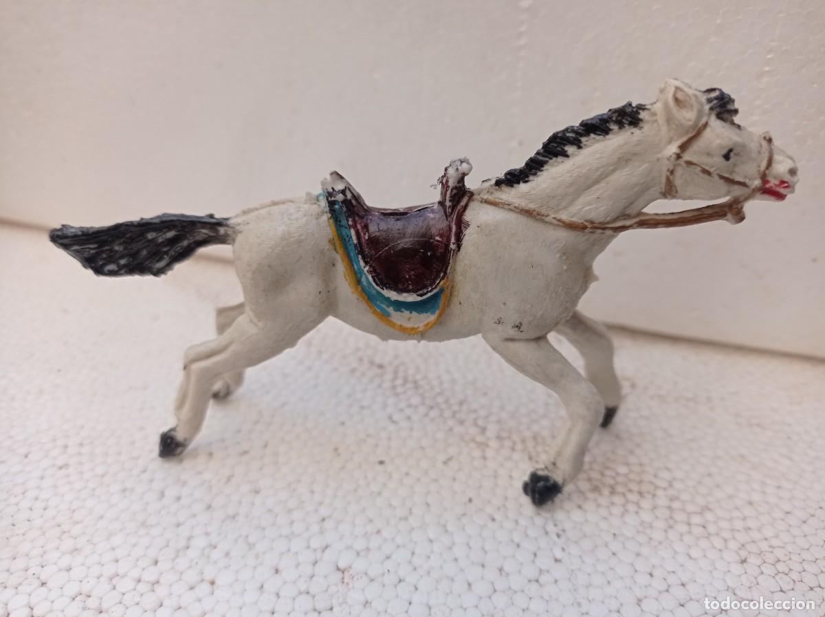 Figuras de goma y PVC: Caballo del s&eacute;ptimo de caballeria - Foto 1