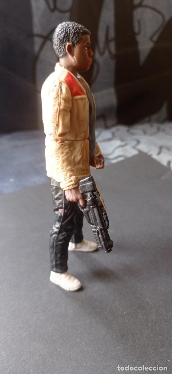 Figuras de goma y PVC: Figura star world - Foto 3