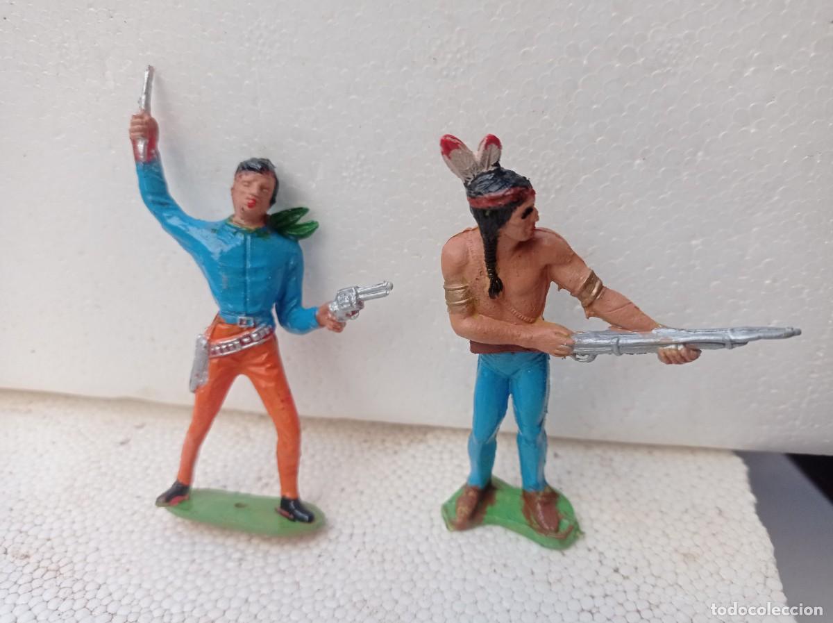 Figuras de goma y PVC: Vaquero y indio de comansi - Foto 1