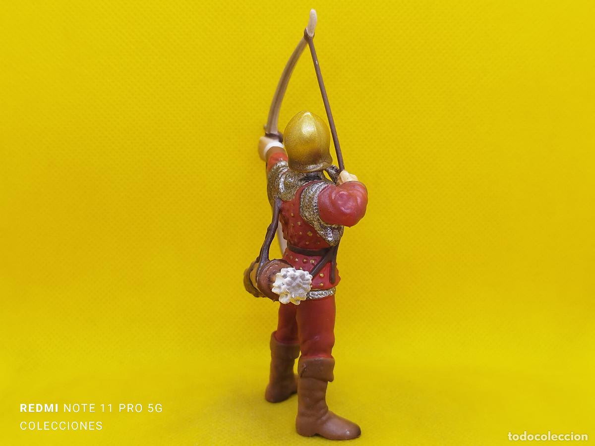 Figuras de goma y PVC: Schleich Arquero medieval de pie REF 70015 - Foto 5