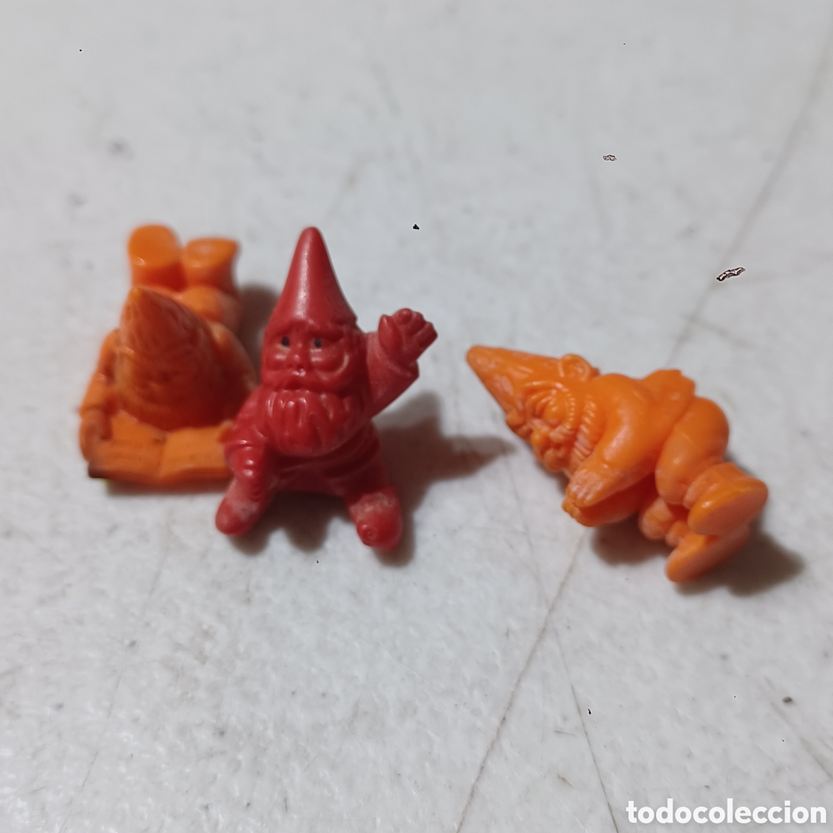 Figuras de goma y PVC: Lote 3 figuras dunkin david el gnomo ? - Foto 1