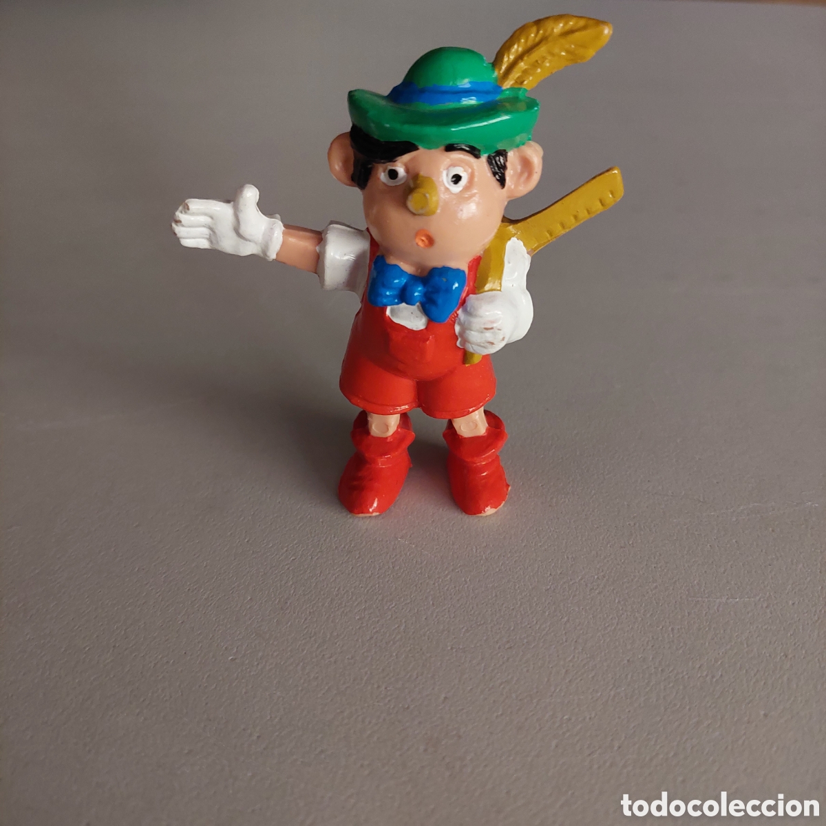 Figuras de Goma y PVC: Pinocho Turista con mochila a&ntilde;os 80