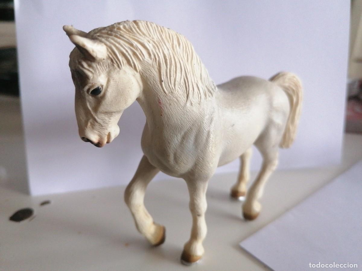 Figuras de goma y PVC: Caballo blanco -2004 - Foto 2