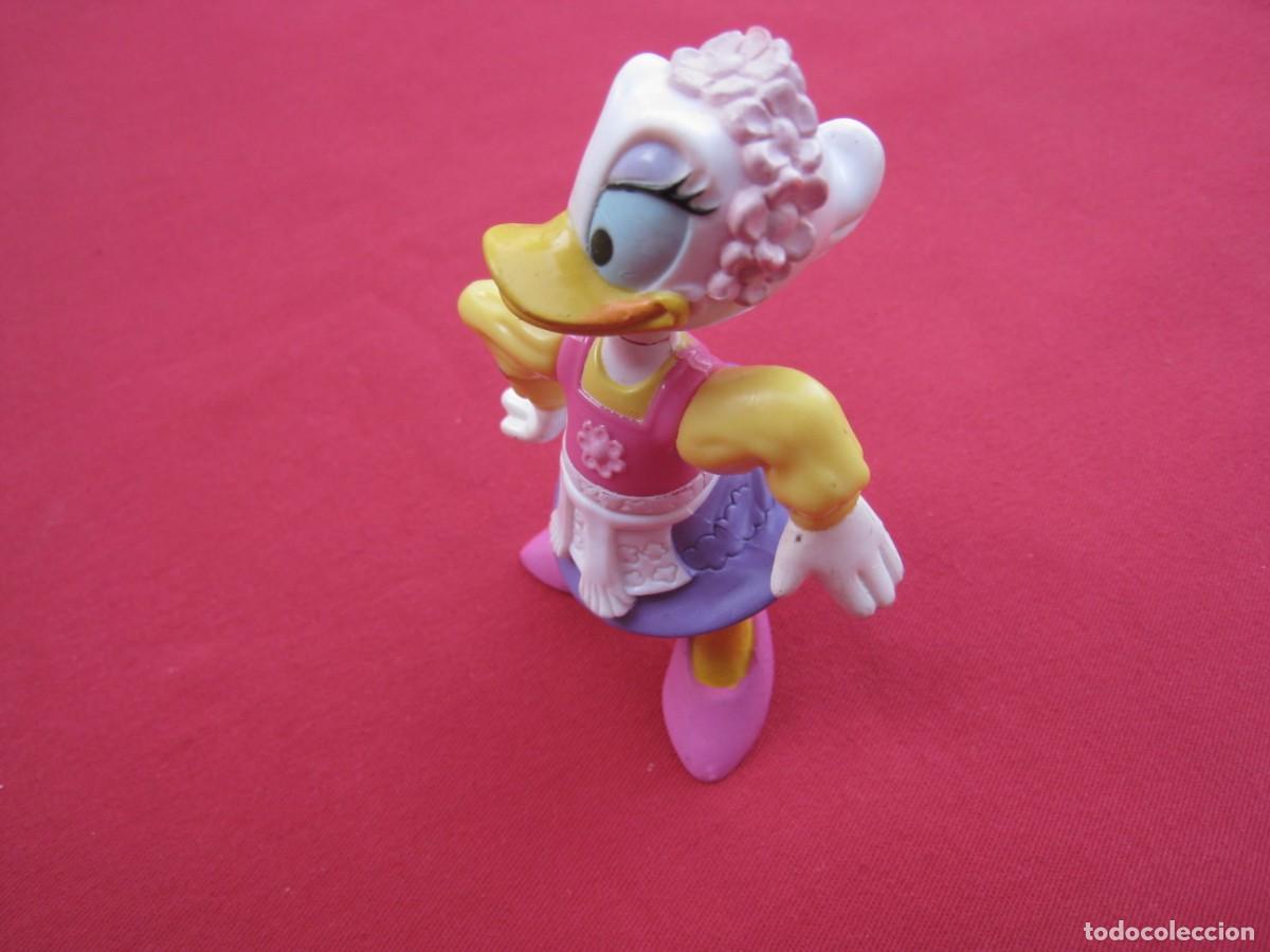 Figuras de goma y PVC: FIGURA - DAISY - EPCOT - DISNEY. - Foto 3