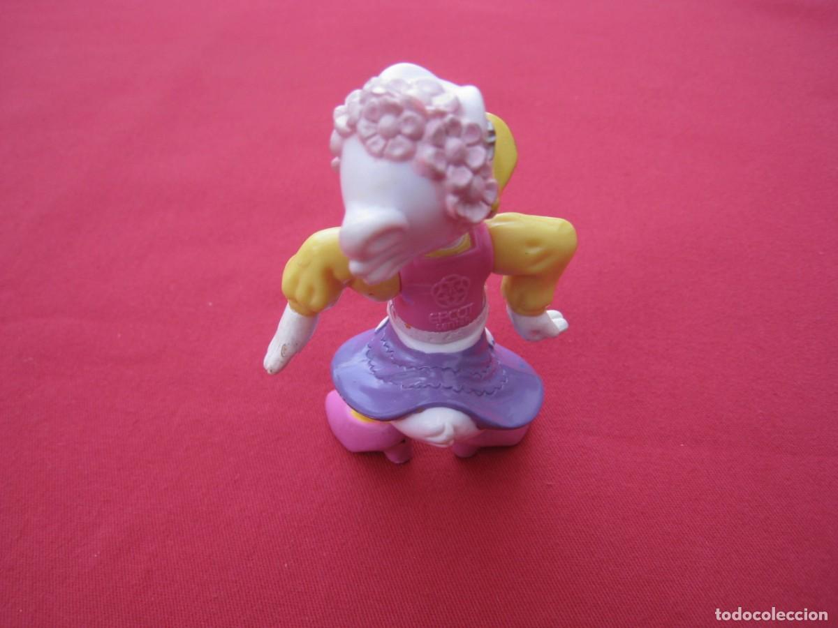 Figuras de goma y PVC: FIGURA - DAISY - EPCOT - DISNEY. - Foto 4