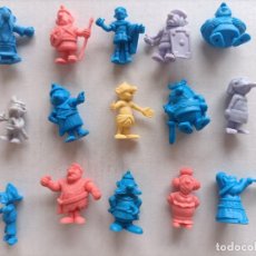 Figuras de Goma y PVC: 15 FIGURAS DE ASTERIX DUNKIN
