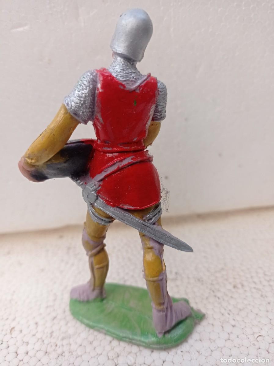 Figuras de goma y PVC: Guerrero mediaval - Foto 2
