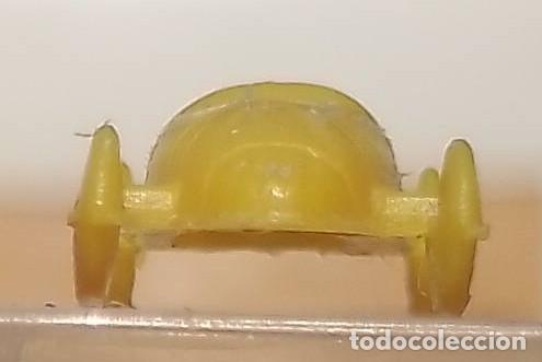 Figuras de goma y PVC: Montaplex, coche pulga - Foto 1