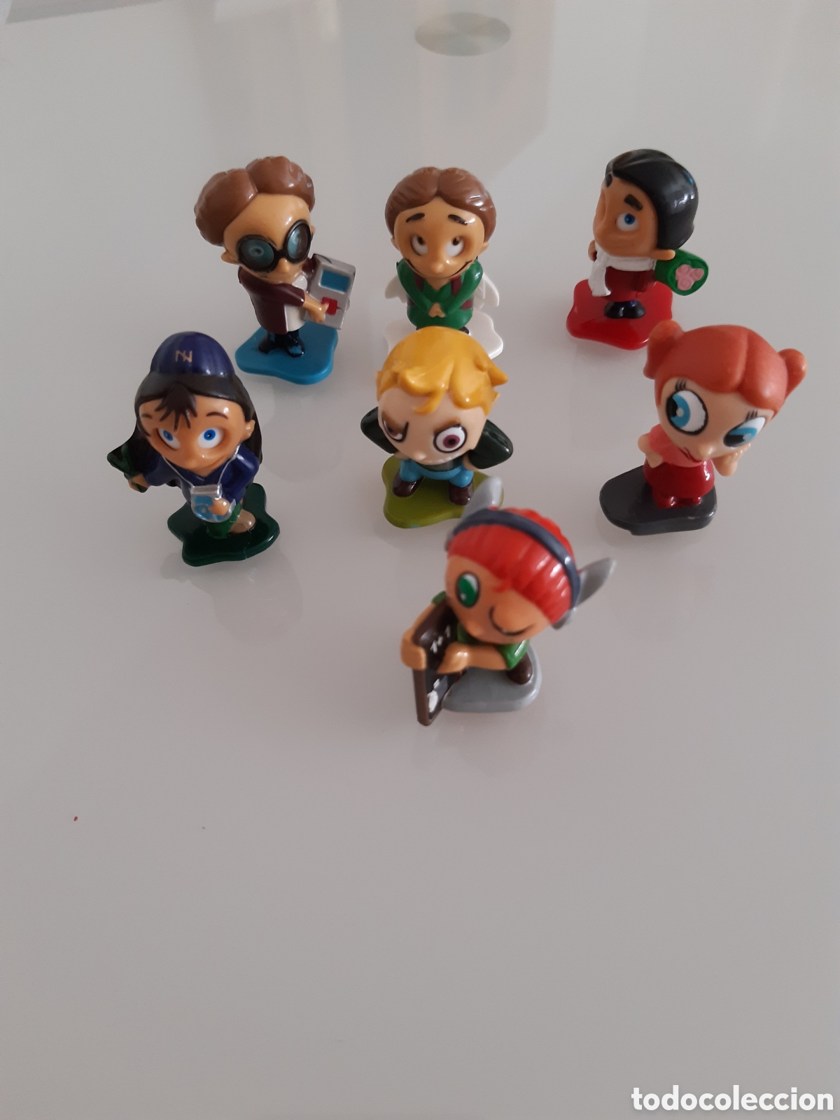 Figuras de goma Kinder: Funny Studients Kinder Sorpresa Ferrero - Foto 1