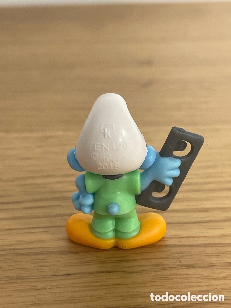 Figuras de goma Kinder: Pitufo m&eacute;dico - Foto 2