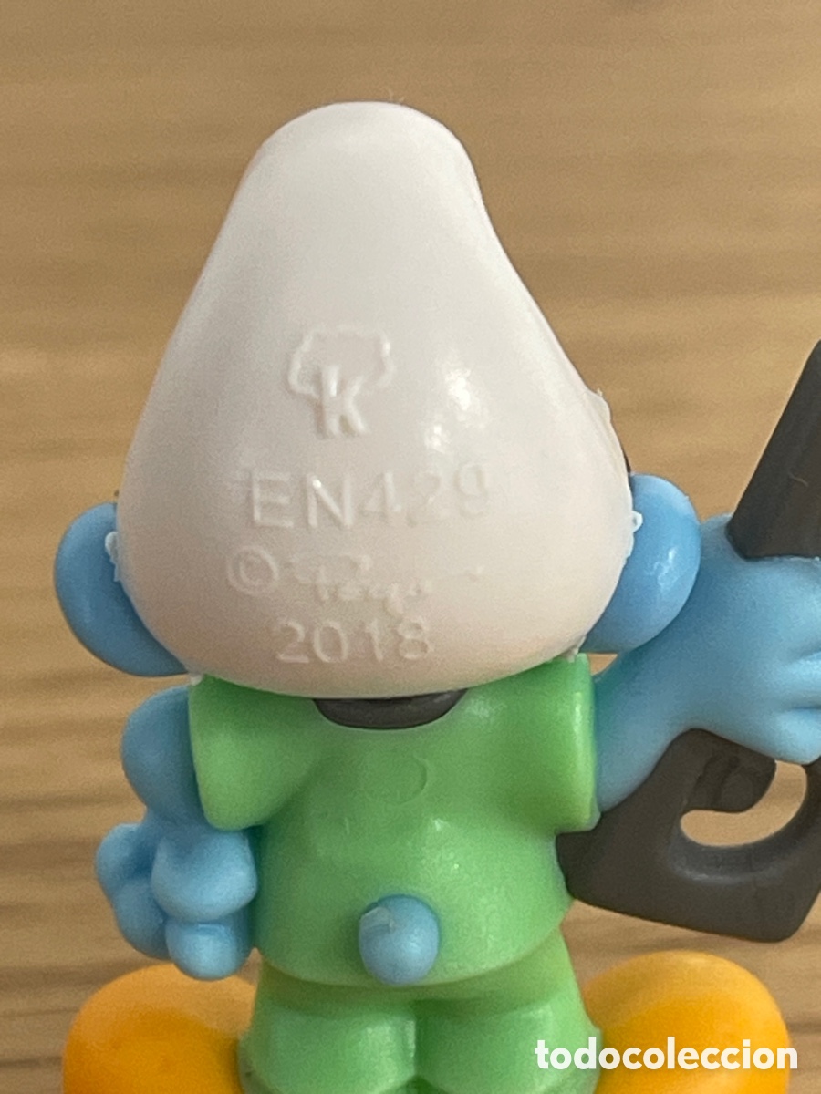 Figuras de goma Kinder: Pitufo m&eacute;dico - Foto 3