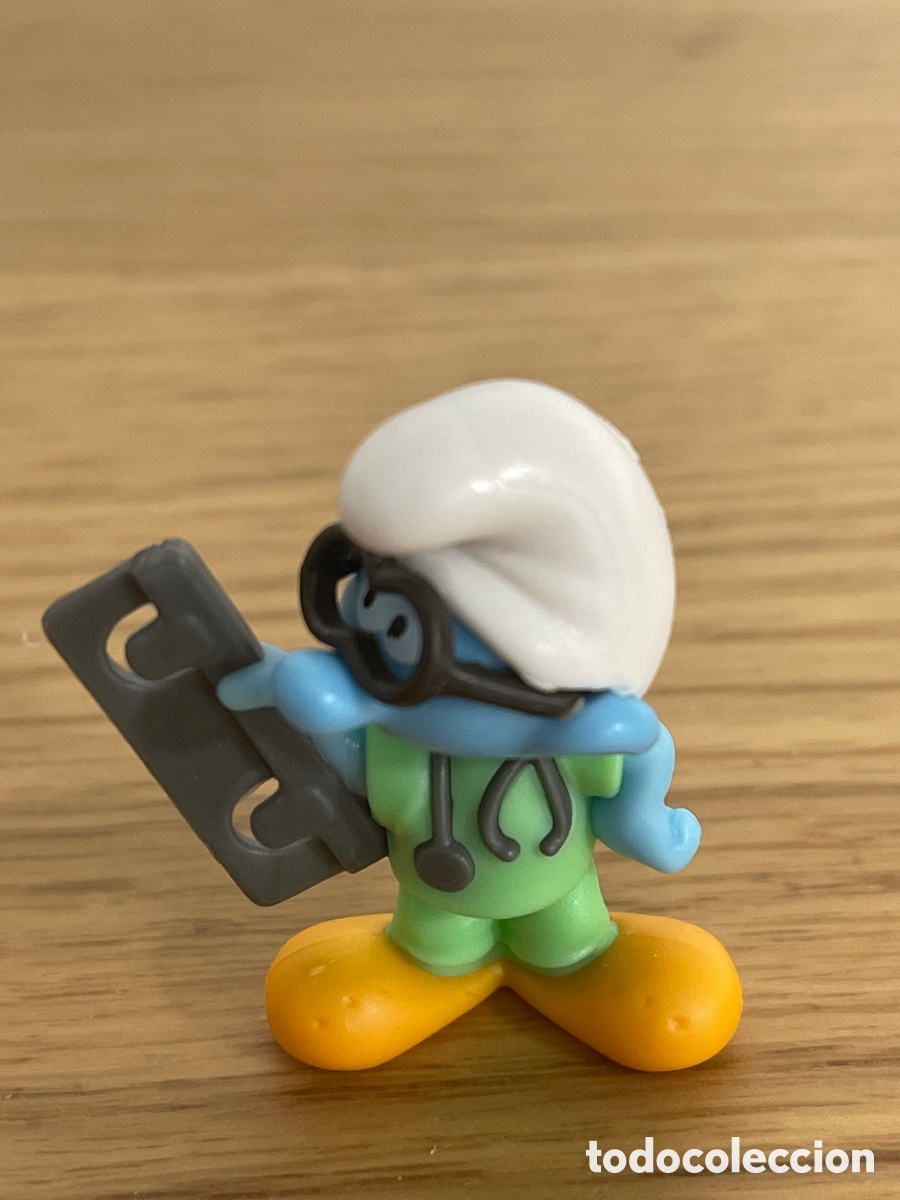 Figuras de goma Kinder: Pitufo m&eacute;dico - Foto 4