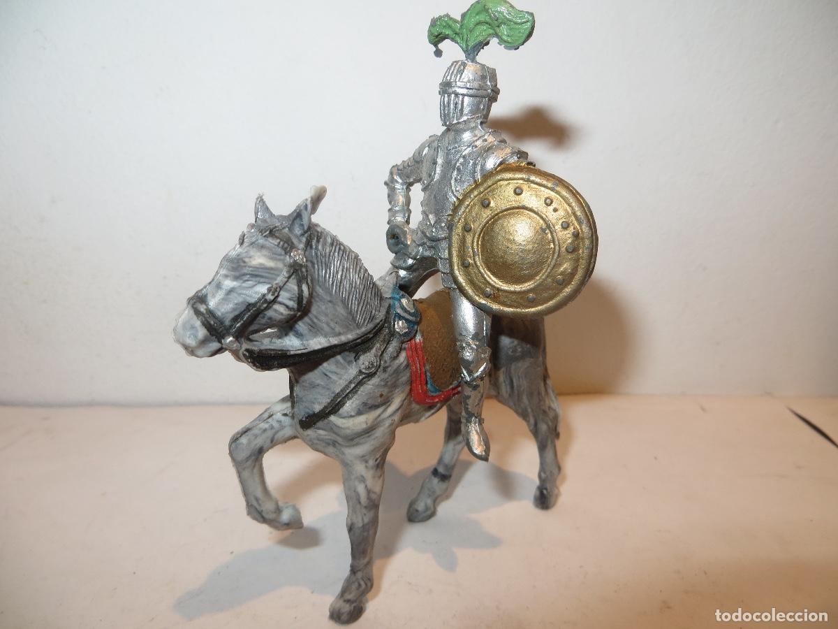 Figuras de goma y PVC: CABALLERO MEDIEVAL A CABALLO JECSAN - Foto 1