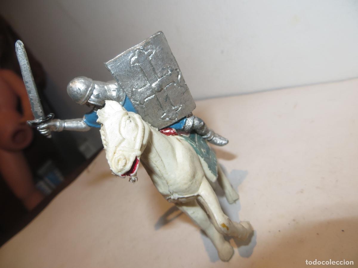 Figuras de goma y PVC: CABALLERO MEDIEVAL A CABALLO JECSAN - Foto 3