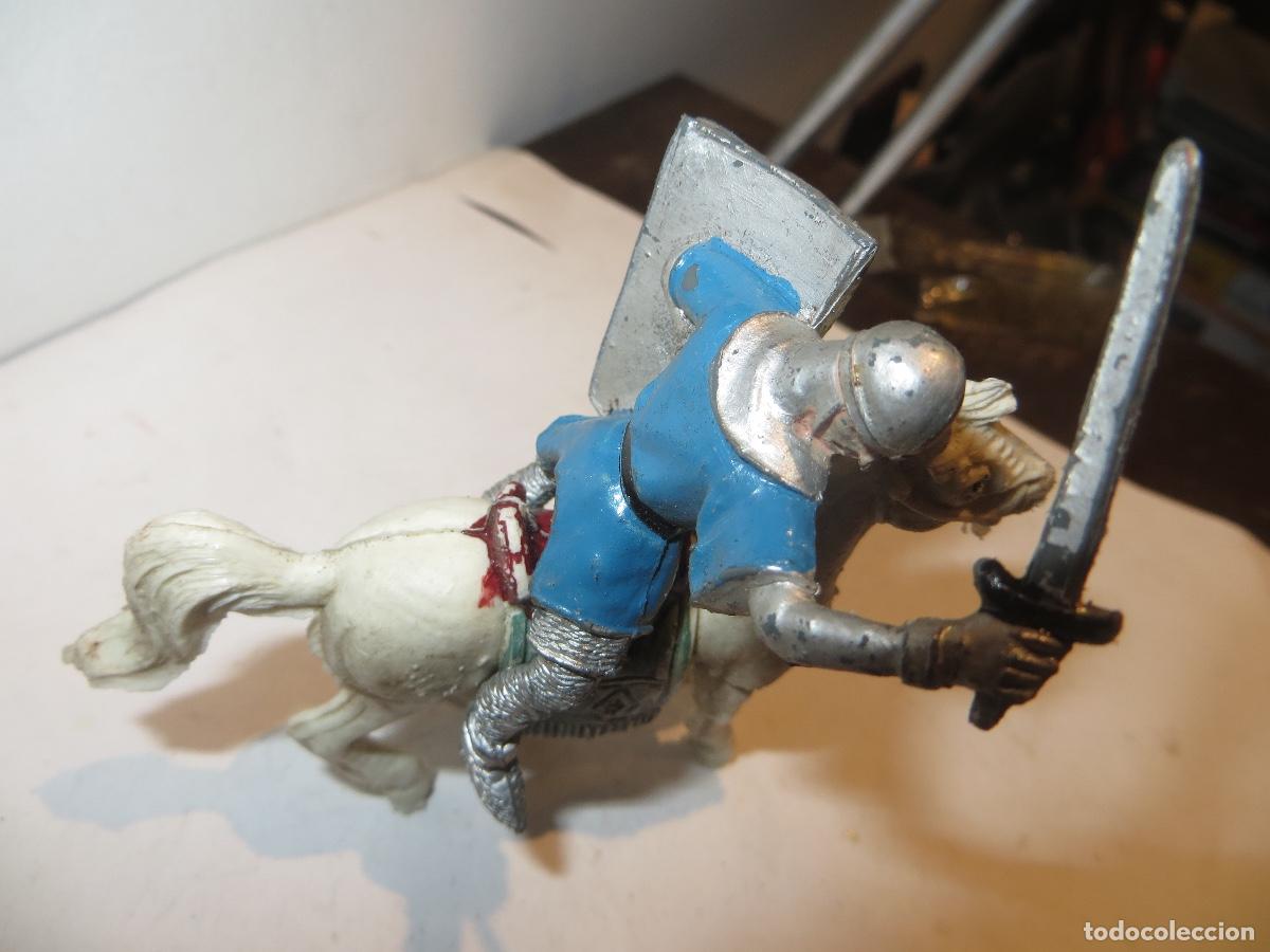Figuras de goma y PVC: CABALLERO MEDIEVAL A CABALLO JECSAN - Foto 4