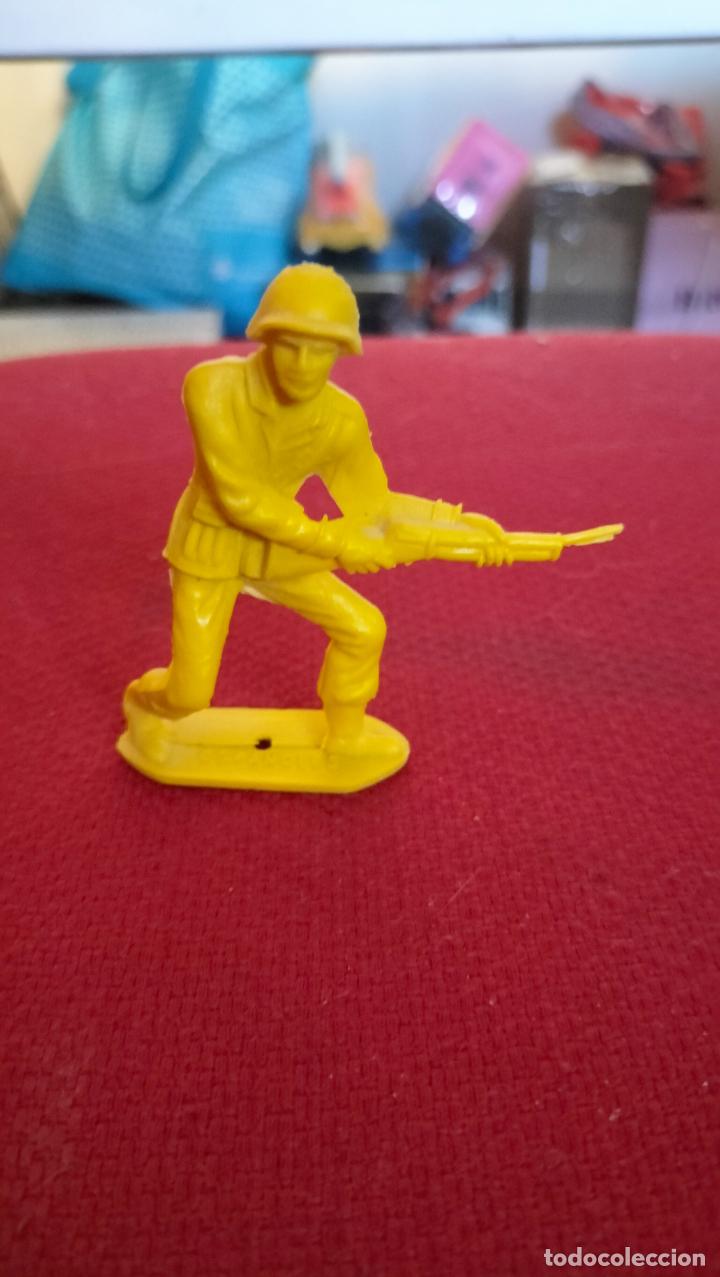 Figuras de goma y PVC: SOLDADO ESPA&Ntilde;OL DE COMANSI - Foto 1