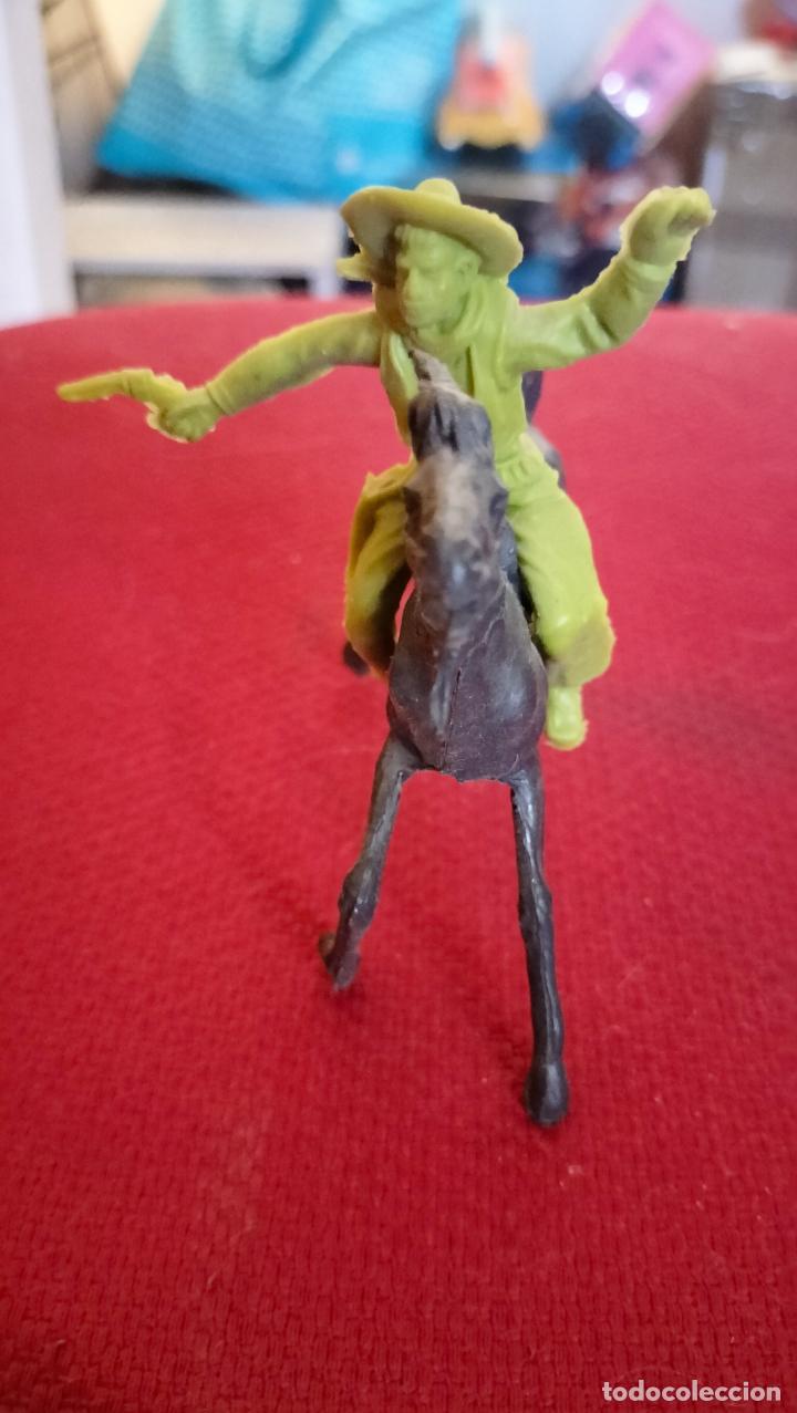 Figuras de goma y PVC: BAQUERO A CABALLO - Foto 1