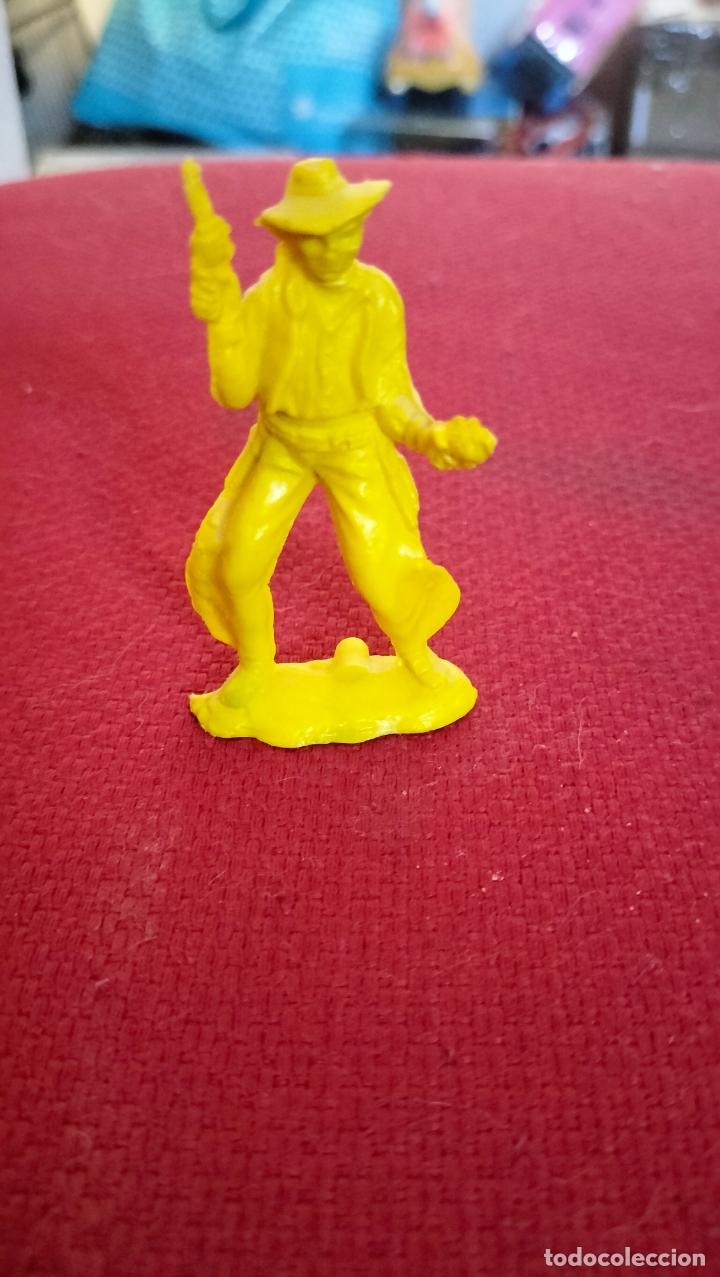 Figuras de goma y PVC: BAQUERO TIPICO DE VENTA EN LOS KIOSKOS - Foto 1