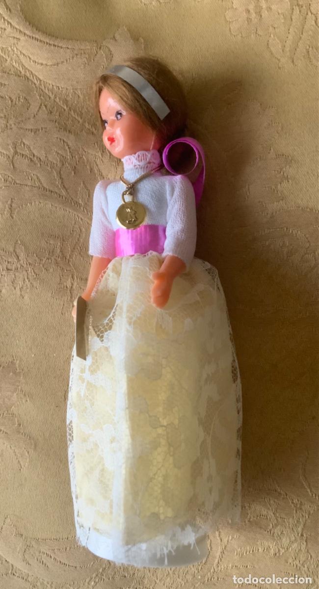 Figuras de goma y PVC: ANTIGUA MU&Ntilde;ECA CELULOIDE COMUNI&Oacute;N - Foto 2