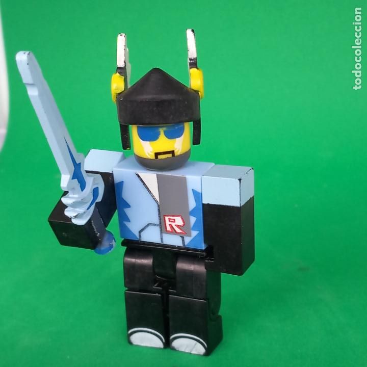Figuras de goma y PVC: Figura Roblox Litozinnamon - Foto 1