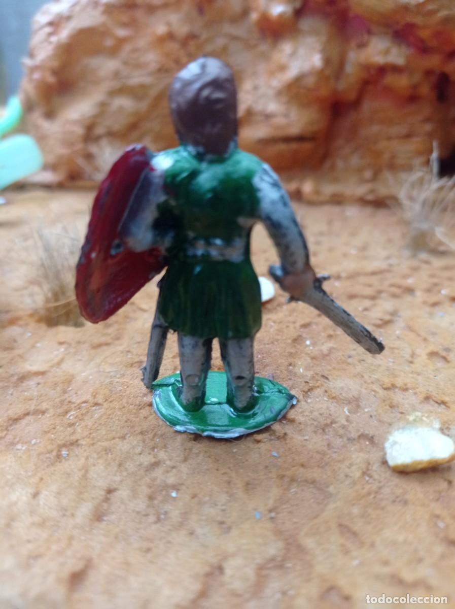 Figuras de goma y PVC: El rey Arturo - Foto 2