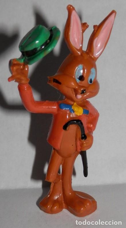 Rubber and PVC Figures: UNA FIGURA DE PVC-CONEJO