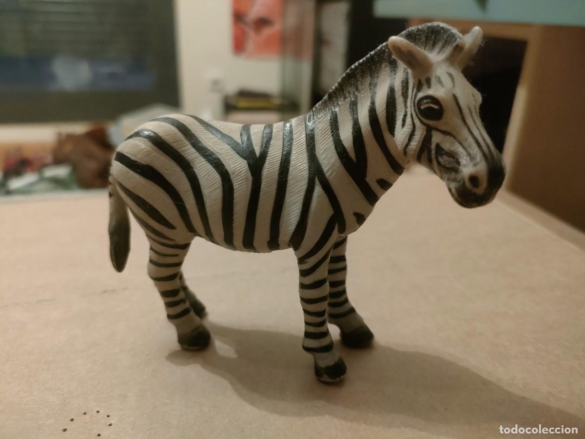 Figuras de goma y PVC: CEBRA. SCHLEICH - Foto 1