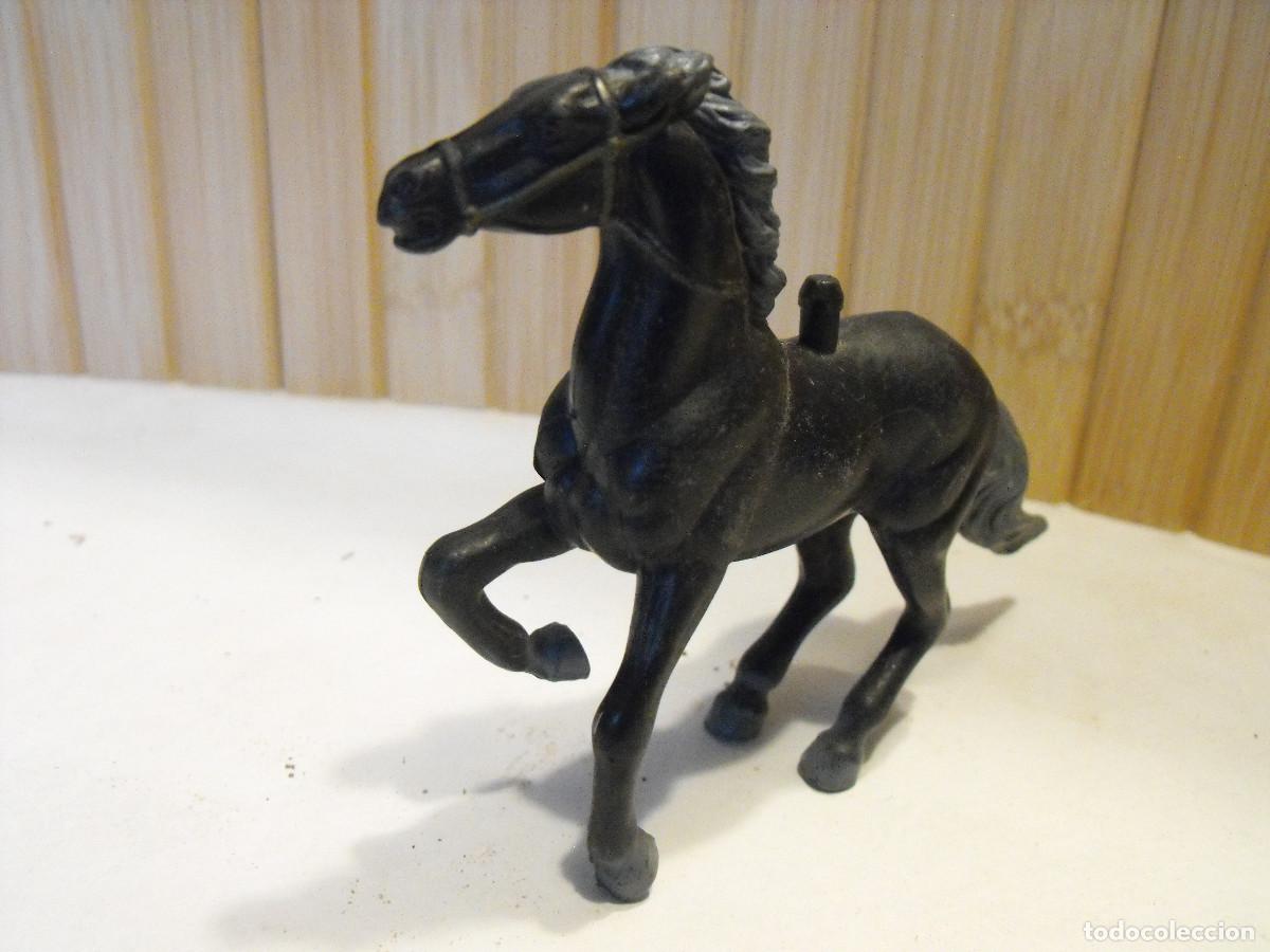 Figuras de goma y PVC: Caballo de indio. 11 cm. de longitud - Foto 2