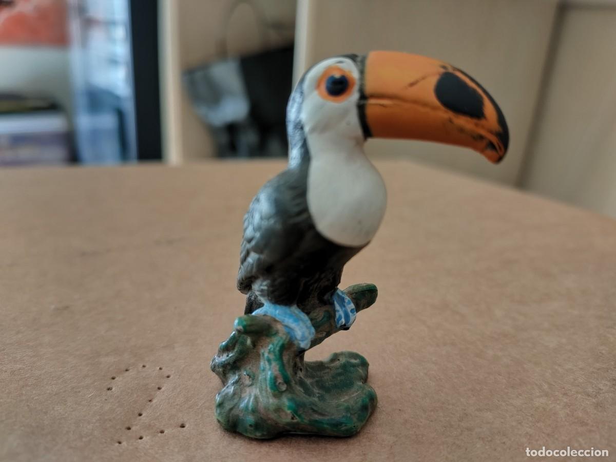 Figuras de goma y PVC: TUCAN SCHLEICH - Foto 1