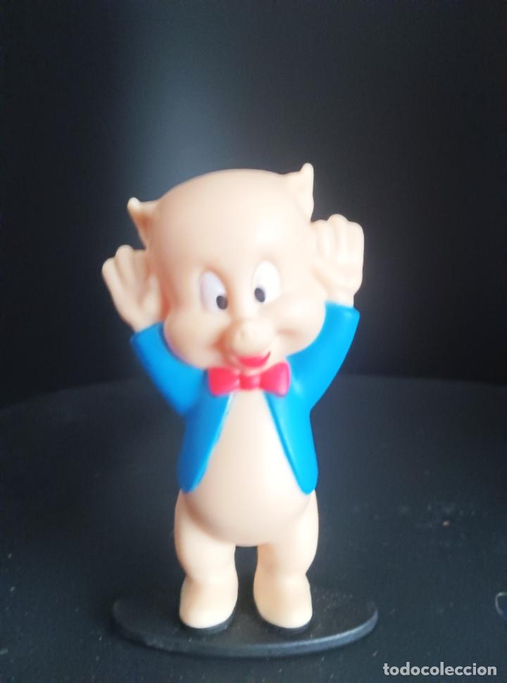 Figuras de goma y PVC: PORKY, LOONEY TUNES - WARNER BROS 2023 BURGER KING.