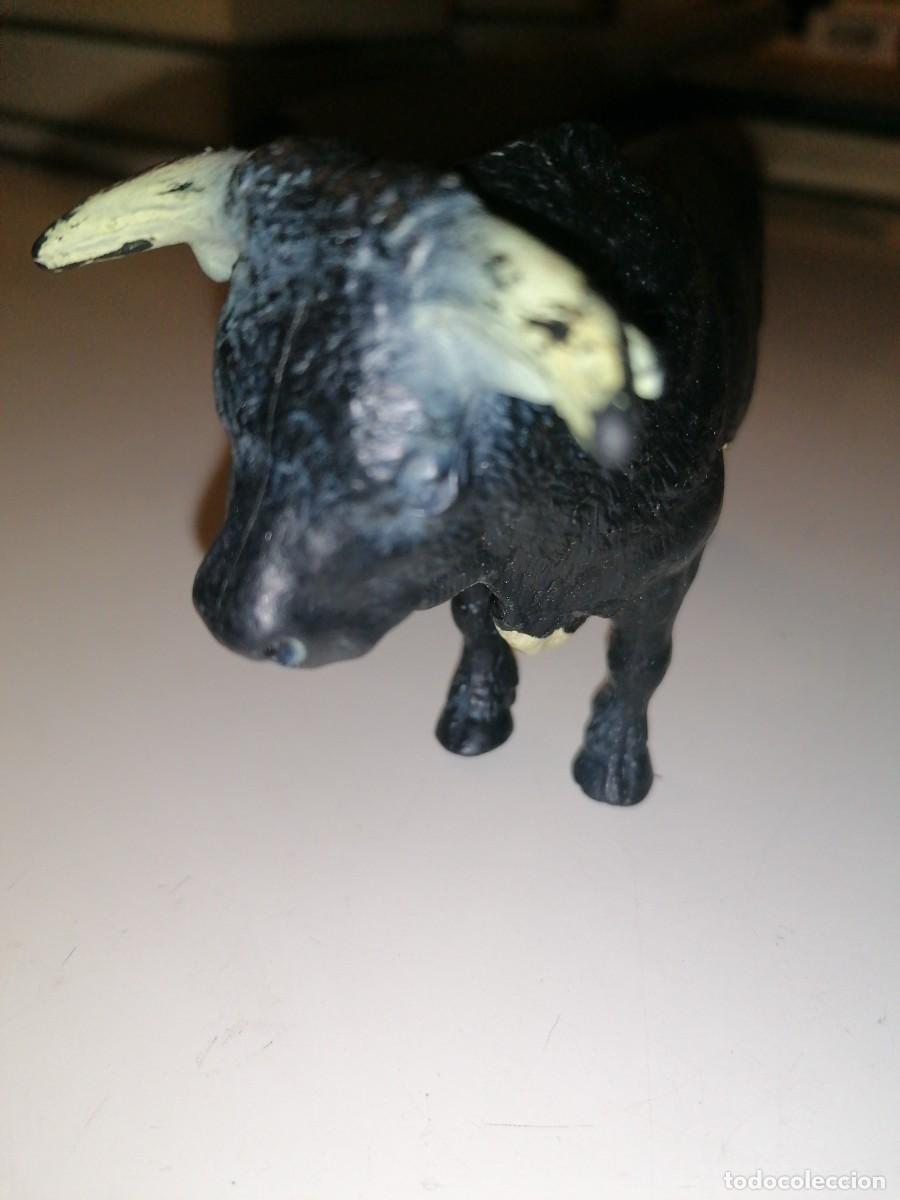 Figuras de goma y PVC: Toro -scheleich - Foto 3