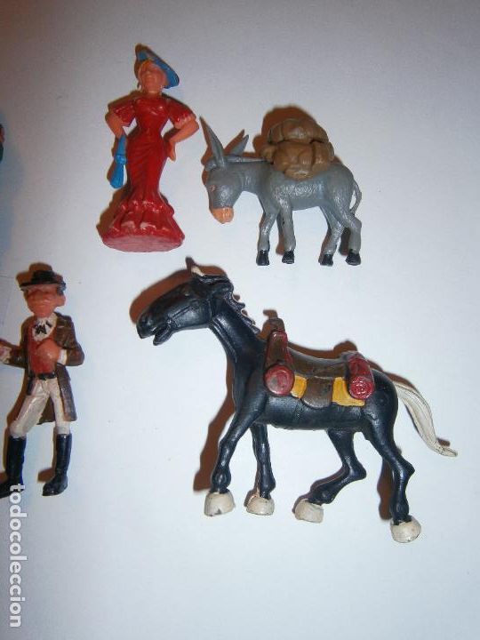 Figuras de goma y PVC: ANTIGUAS FIGURAS OESTE - Foto 3