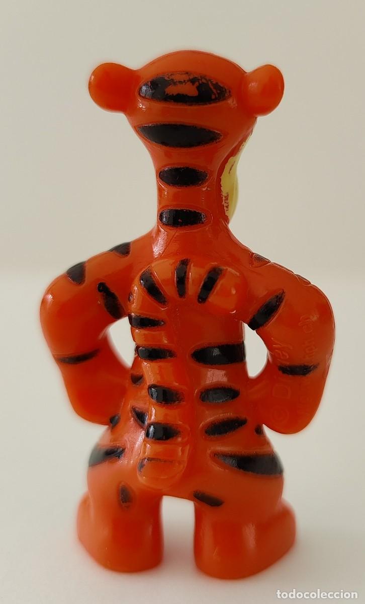 Figuras de goma y PVC: Mu&ntilde;eco Kinder Sorpresa Tigger - Foto 3