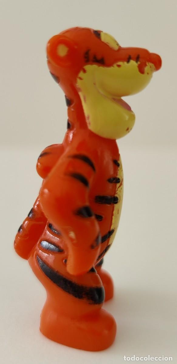 Figuras de goma y PVC: Mu&ntilde;eco Kinder Sorpresa Tigger - Foto 4