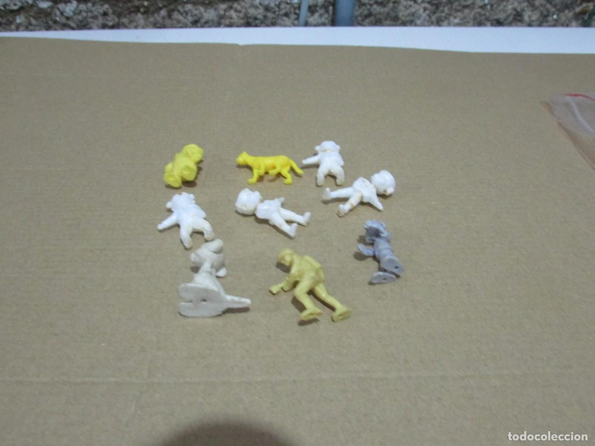Figuras de goma y PVC: DUNKIN VARIADO - Foto 1