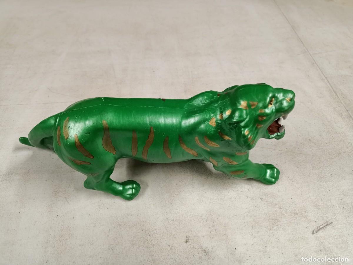 Figuras de goma y PVC: Figura M&aacute;ster del universo Battle cat - Foto 2