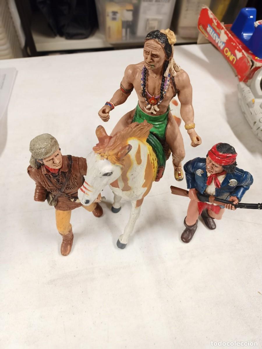 Figuras de goma y PVC: Lote indios caballo - Foto 1