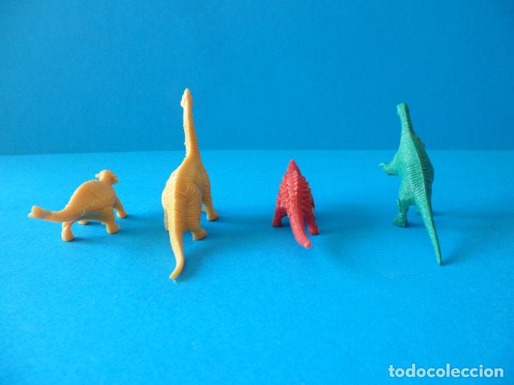 Figuras de goma y PVC: Lote de Dinosaurios Dunkin. Premium - Foto 8