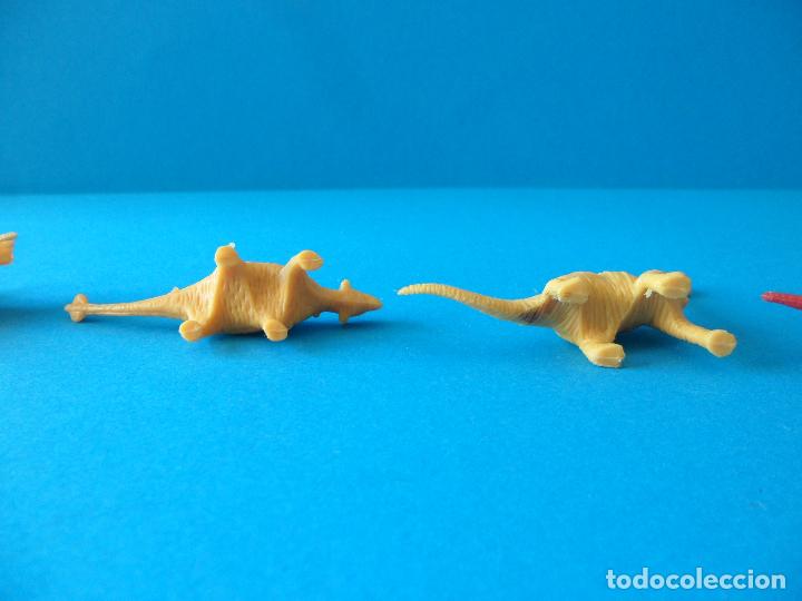 Figuras de goma y PVC: Lote de Dinosaurios Dunkin. Premium - Foto 12