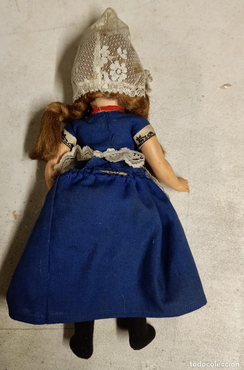 Figuras de goma y PVC: Antigua mu&ntilde;eco - Foto 2