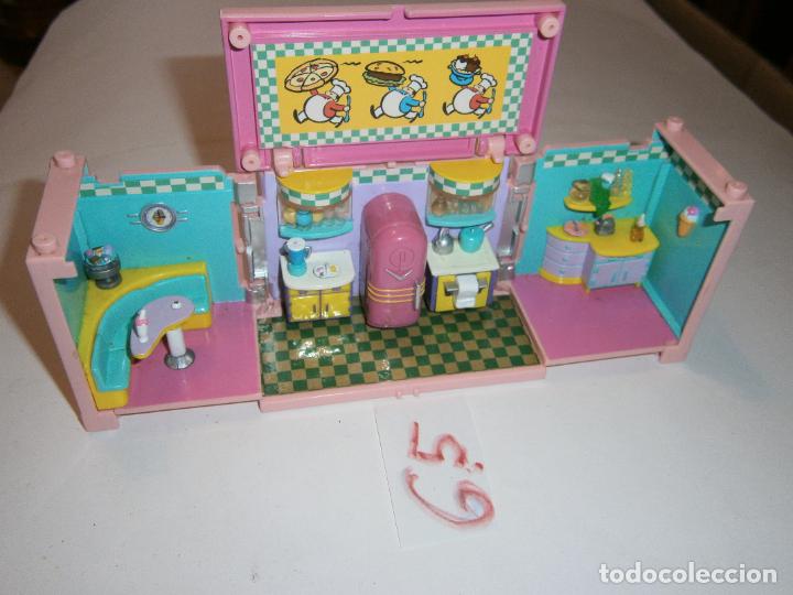 Figuras de goma y PVC: DIORAMA ESCENARIO MODULO COCINA BLUE BIRD - Foto 2