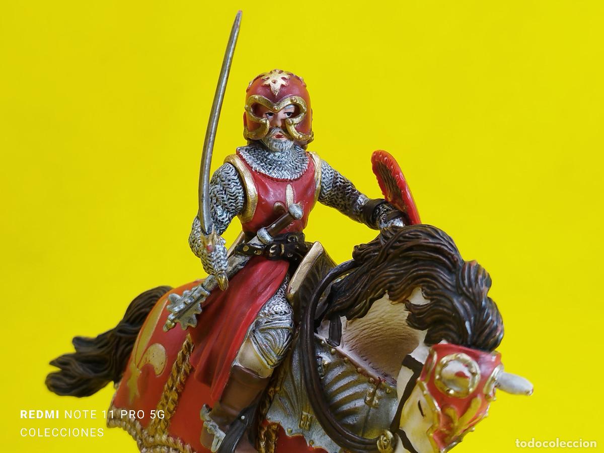 Figuras de goma y PVC: Schleich caballero con espada a caballo REF 70056 - Foto 1